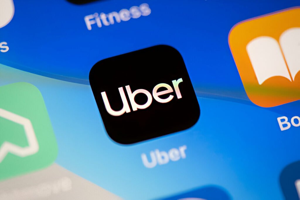 Uber CEO Links Remote Work to Loss, Advocates Return-to-Office Amidst Recovery Efforts